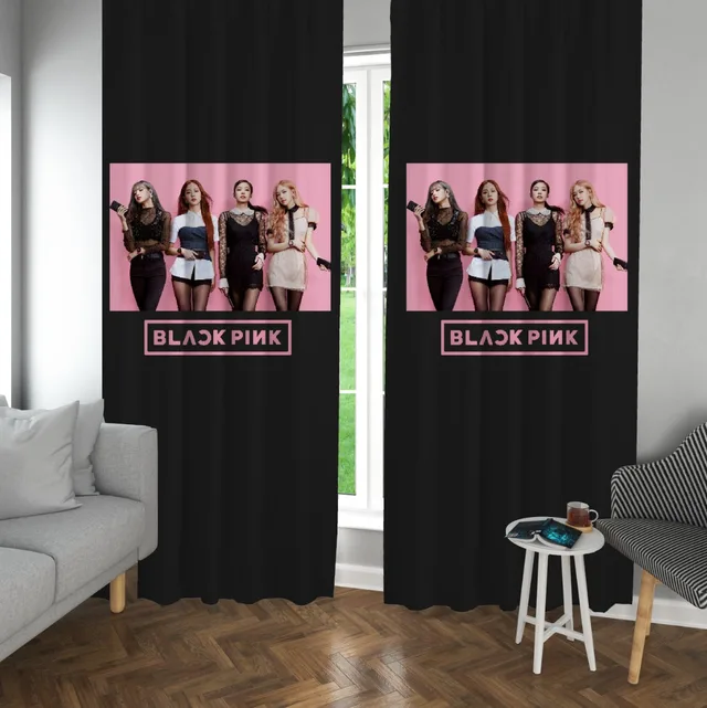 K-Pop Kız Grubu Temalı Siyah Pembe Fon Perde