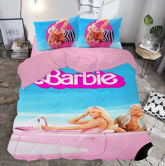 Pembe Arabalı Sarışın Bebek Temalı Çift Kişilik Nevresim Takımı