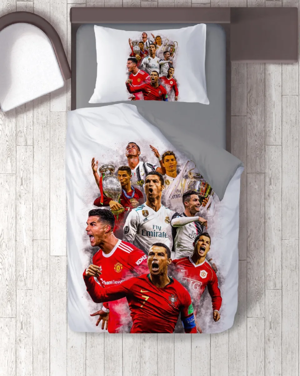 Kırmızı Formalı Futbolcu Kolajı Temalı Beyaz Tek Kişilik Nevresim Takımı