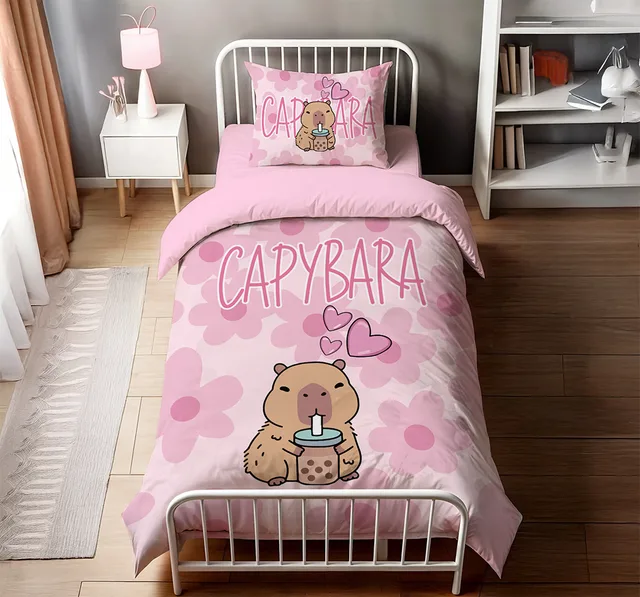 Pembe Çiçekli Sevimli Kapibara Desenli Tek Kişilik Nevresim Takımı